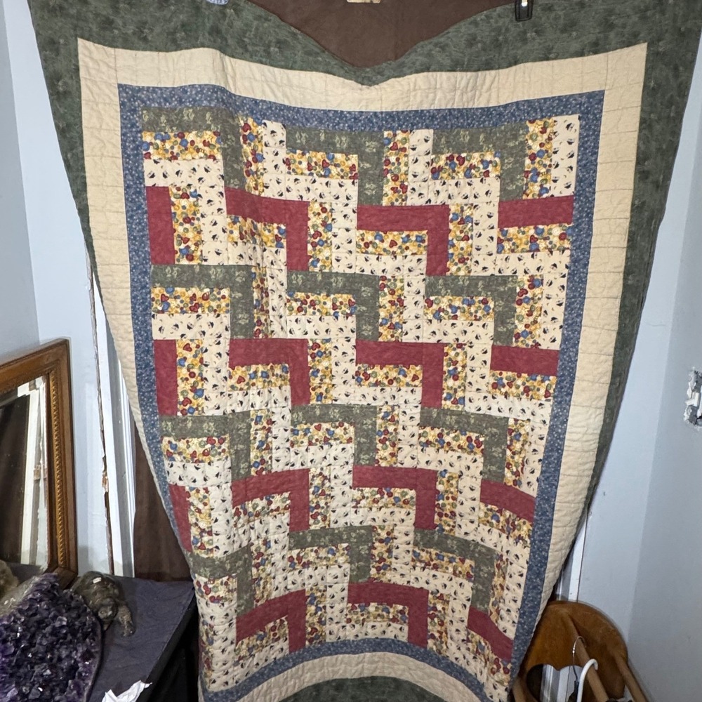Vintage Patchwork Log Cabin Quilt Woodland Animals Deer Bears Wildlife Theme